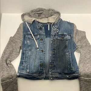 Gray Jean Jacket with Hood and Two-Tone Design